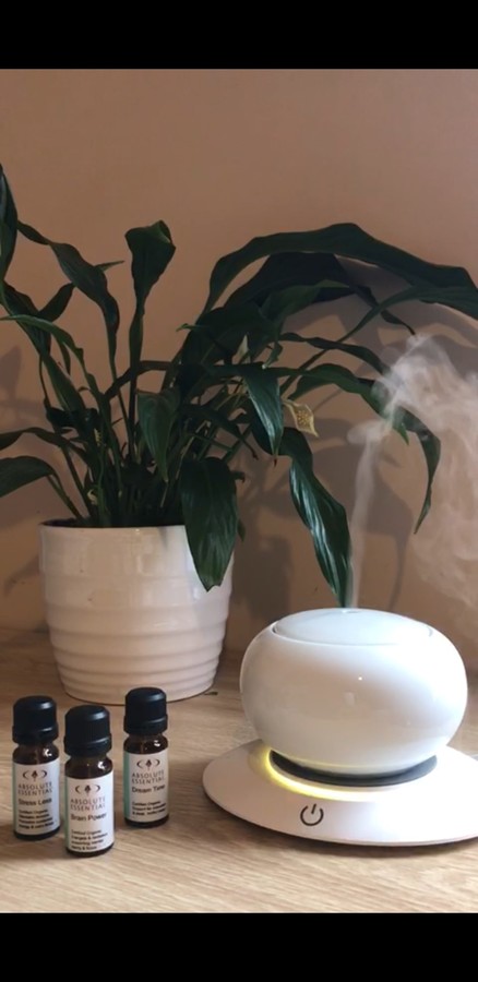Ceramic Aroma Diffuser + 'Tranquility' blend or 'Breathe Easy' essential oil. 10ml
